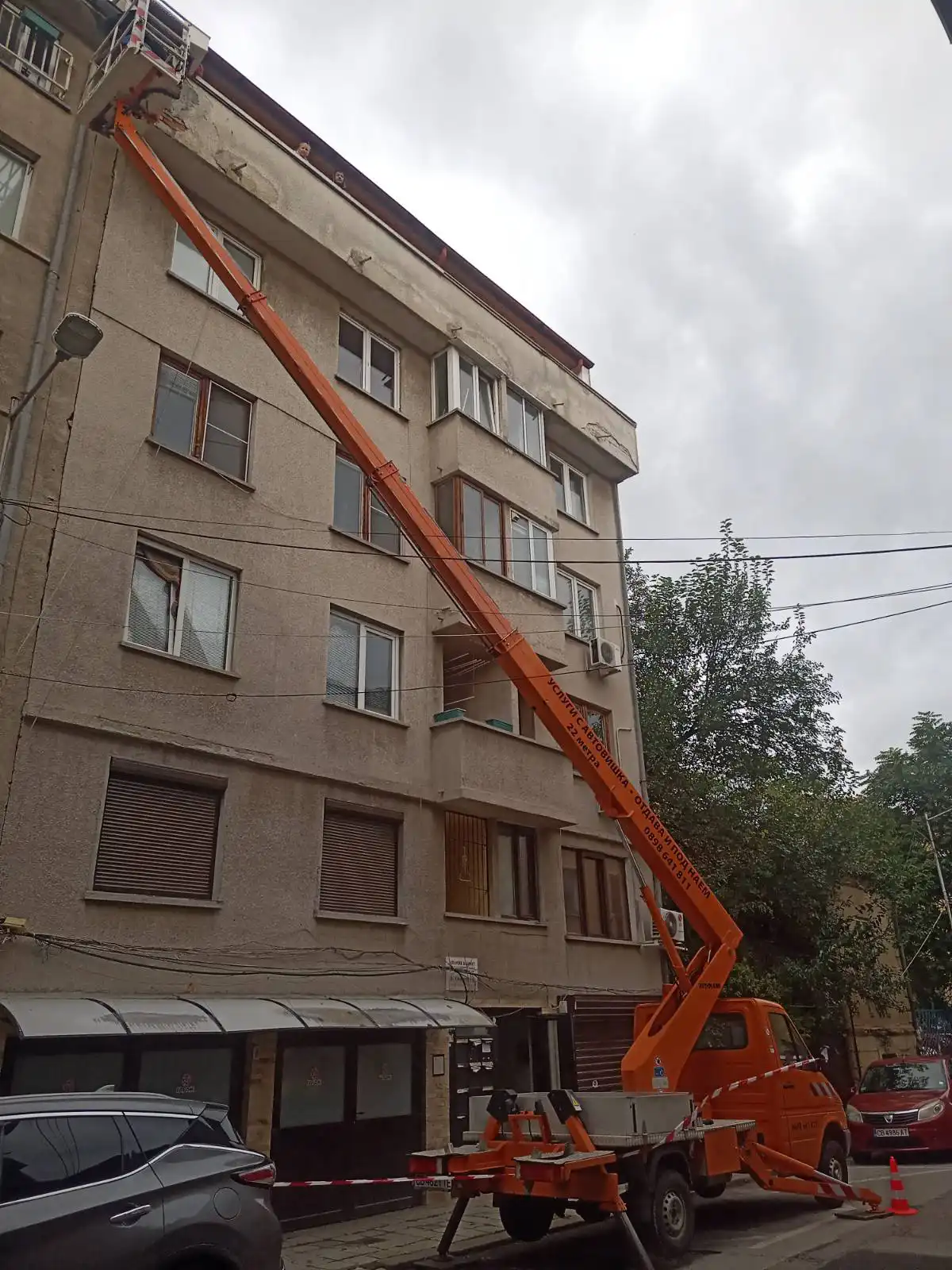 ДИНЧЕВ ЛИФТ - Автовишка под наем