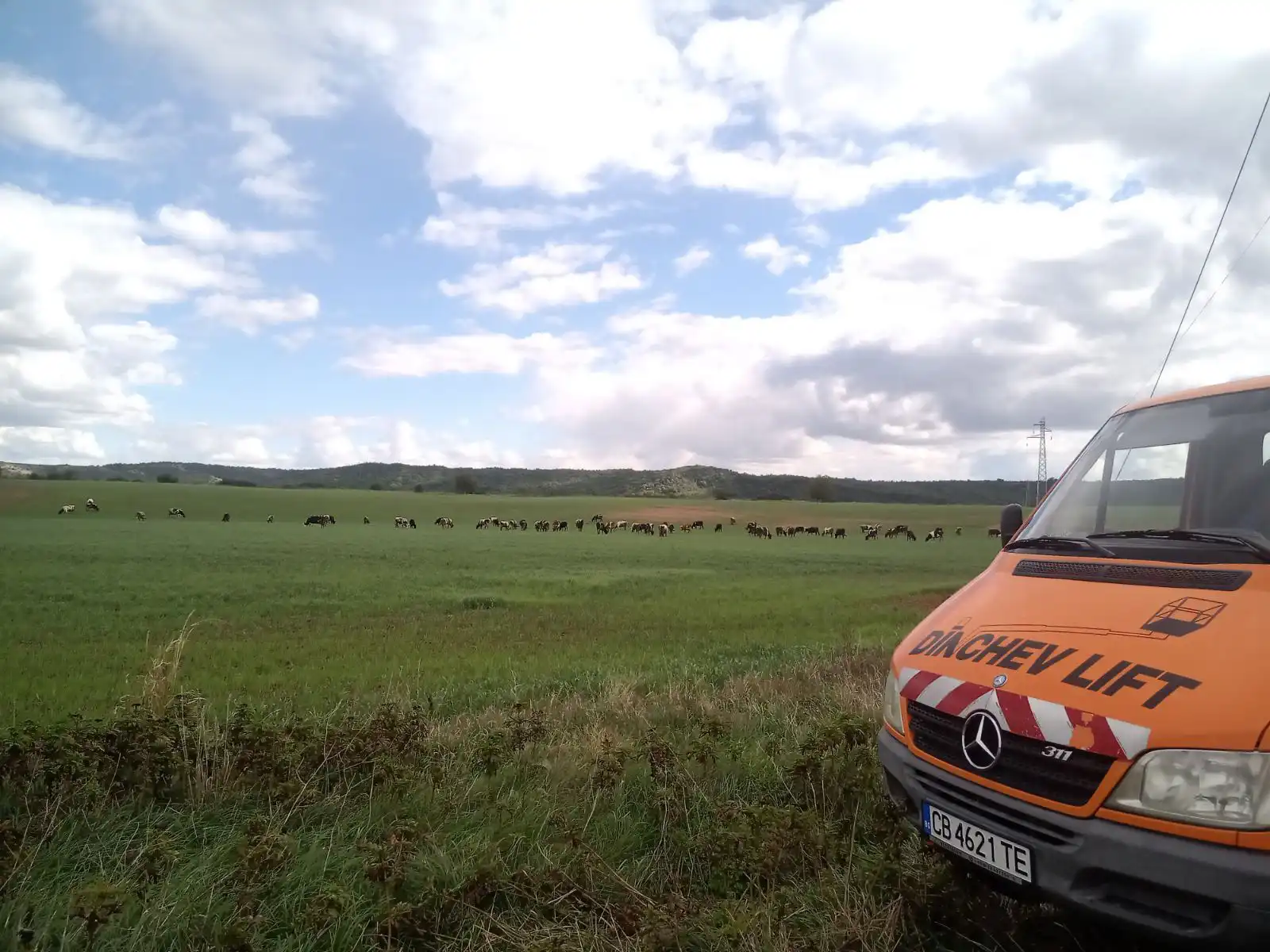 ДИНЧЕВ ЛИФТ - Автовишка под наем