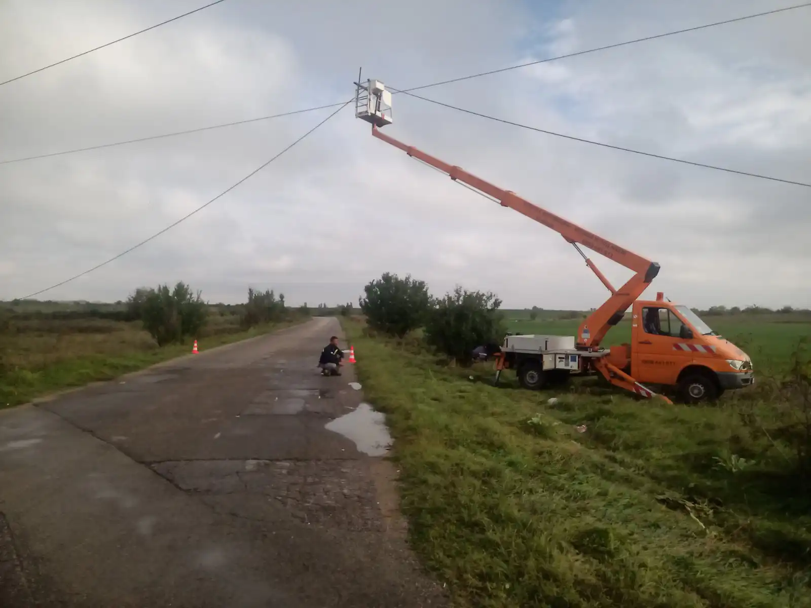 ДИНЧЕВ ЛИФТ - Автовишка под наем